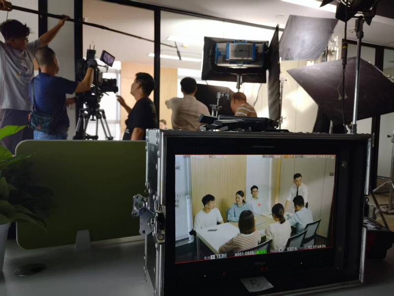 石城县TVC拍摄公司：科技产品视觉化大师，诠释未来感与功能美学
